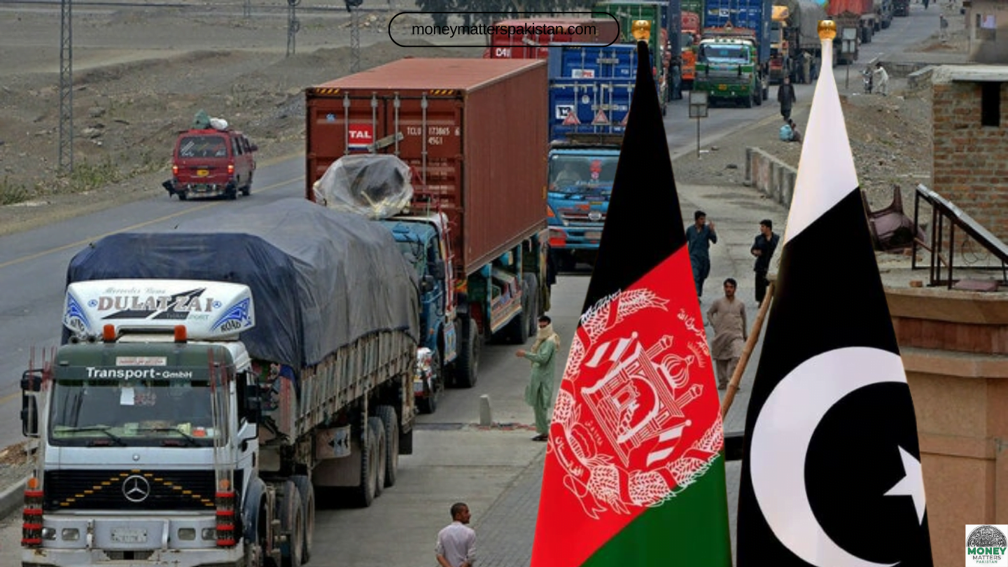 Pakistan Blocks Entry of Afghan Trucks
